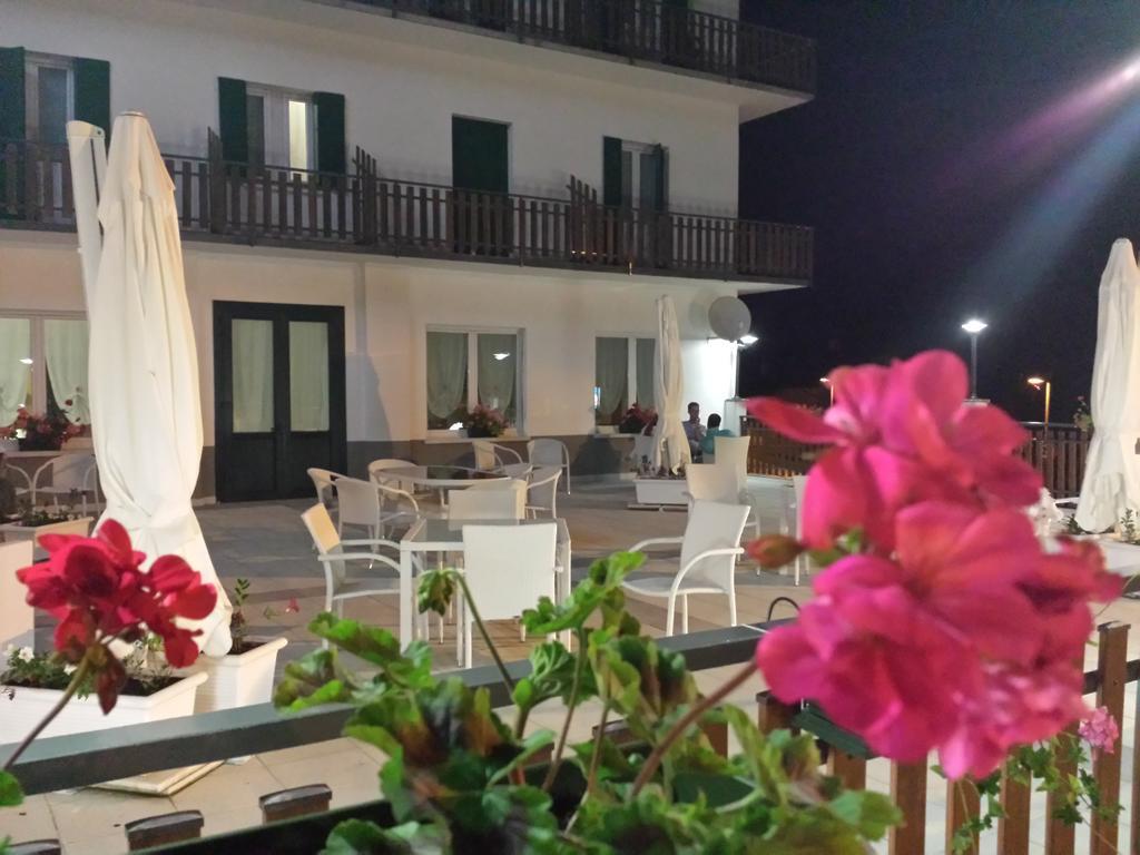 Hotel Pineta Falcade Exterior photo